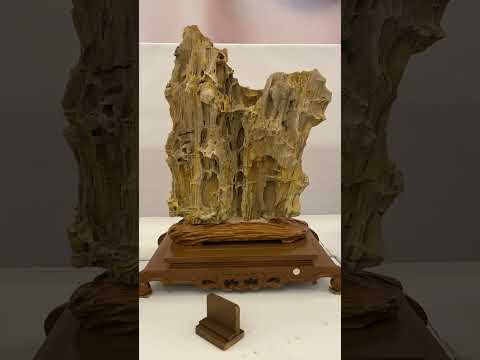 Suiseki (Viewing stones) #suiseki #stone #stones #art #japanese #bonsai